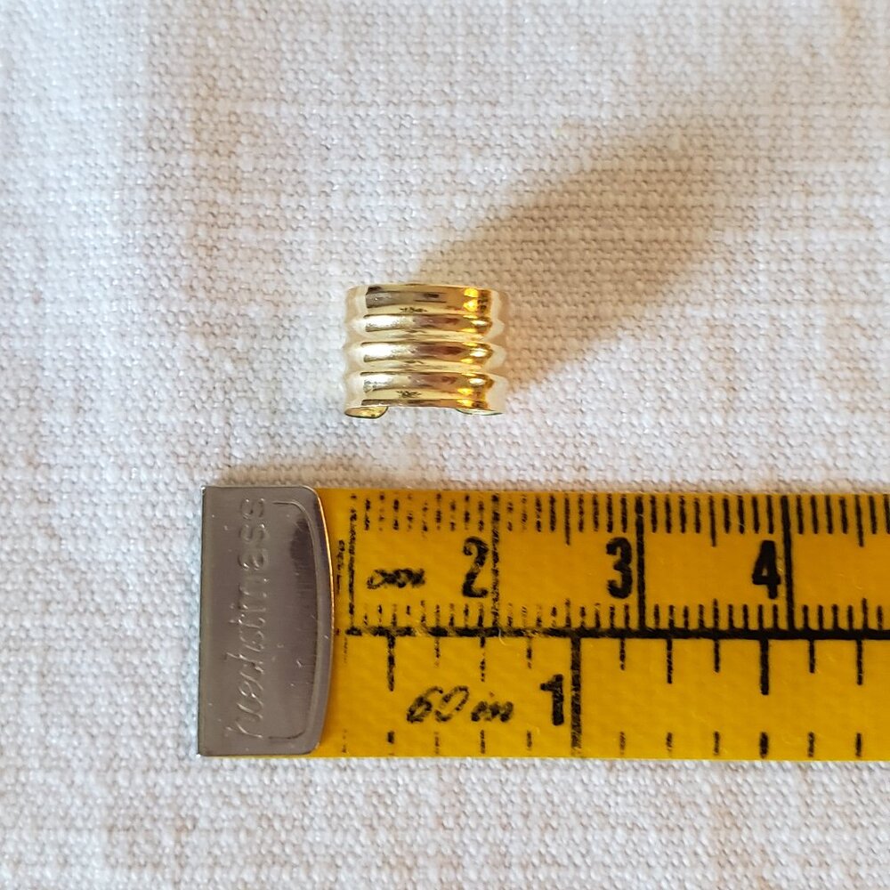 Ear cuff - Picture 2 of 2